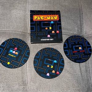 NWT Loot Crate Loot Gaming Pac-Man Coaster Set
